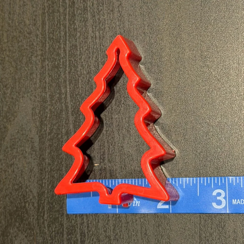 Plastic Christmas Cookie Cutter Lot of 6 Red Tree Star Angel‎ Santa Bell Flake